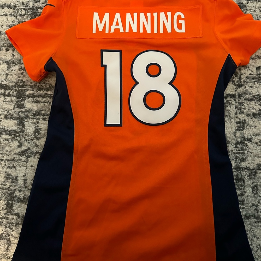Women’s Peyton Manning Jersey - Picture 2 of 3